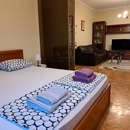 Sunny Cozy Flat In The Centre, Close To Beach, 4 Rooms, 105sqm * Varna