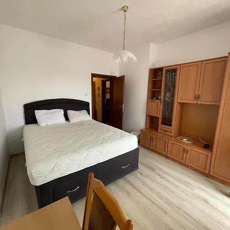 Sunny Cozy Flat In The Centre, Close To Beach, 4 Rooms, 105sqm Apartment *