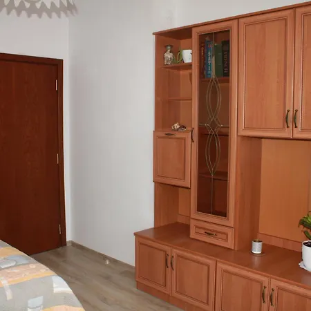 Sunny Cozy Flat In The Centre, Close To Beach, 4 Rooms, 105sqm Apartment *