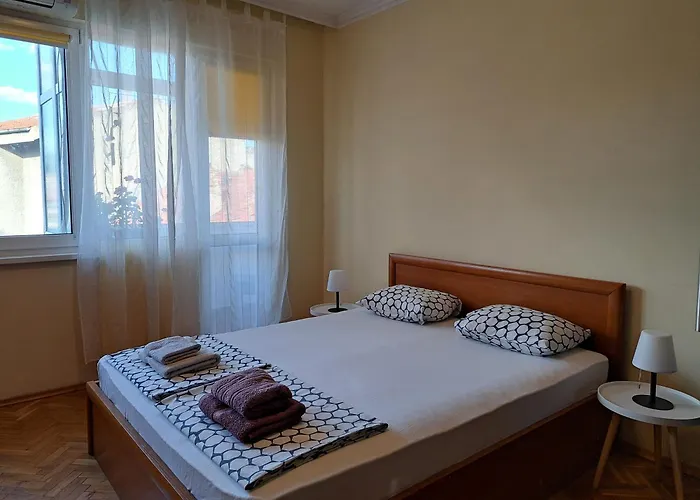 Appartement Sunny Cozy Flat In The Centre, Close To Beach, 4 Rooms, 105sqm